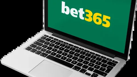 “新美政府一月回顾：九大焦点词解读”